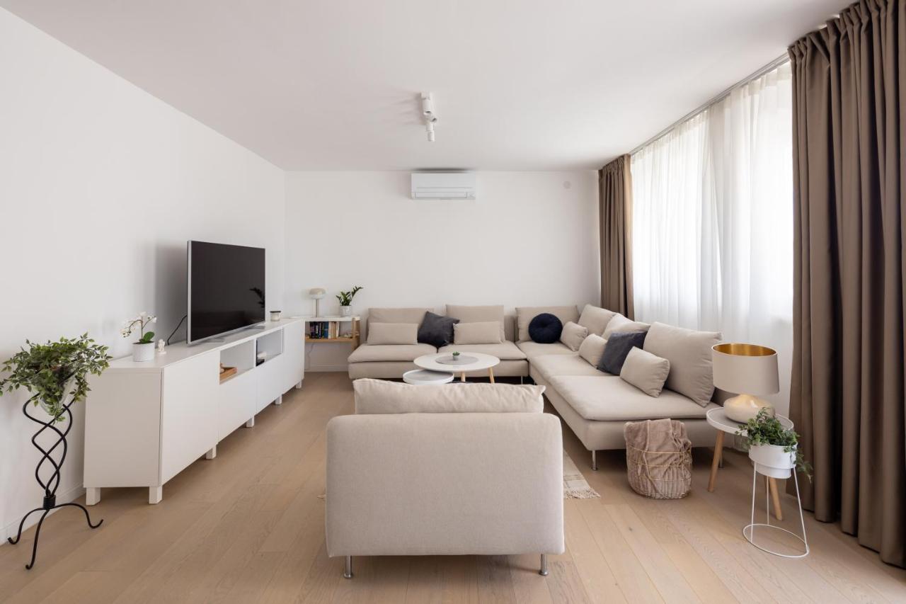 Apartment Nova 4* Dugi Rat Exterior photo